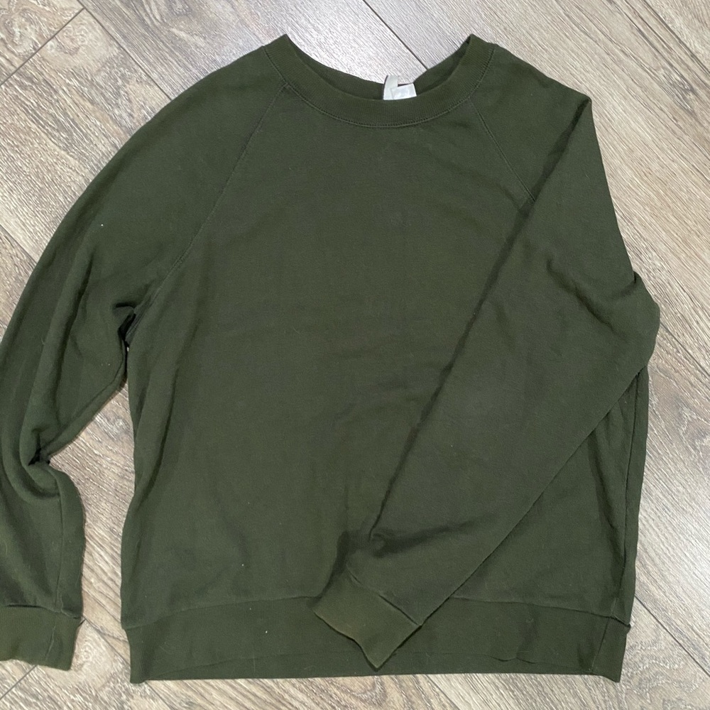 H&M crew neck sweatshirt